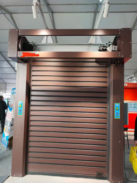 硬質(zhì)快速門參加展會(huì)